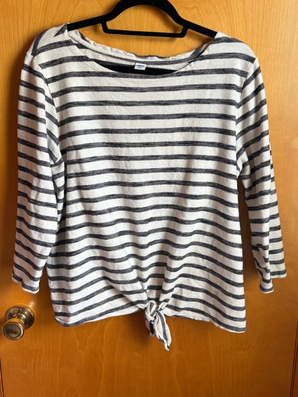 Old Navy Striped Tie Front Top XL Black White Long Sleeve Casual Shirt